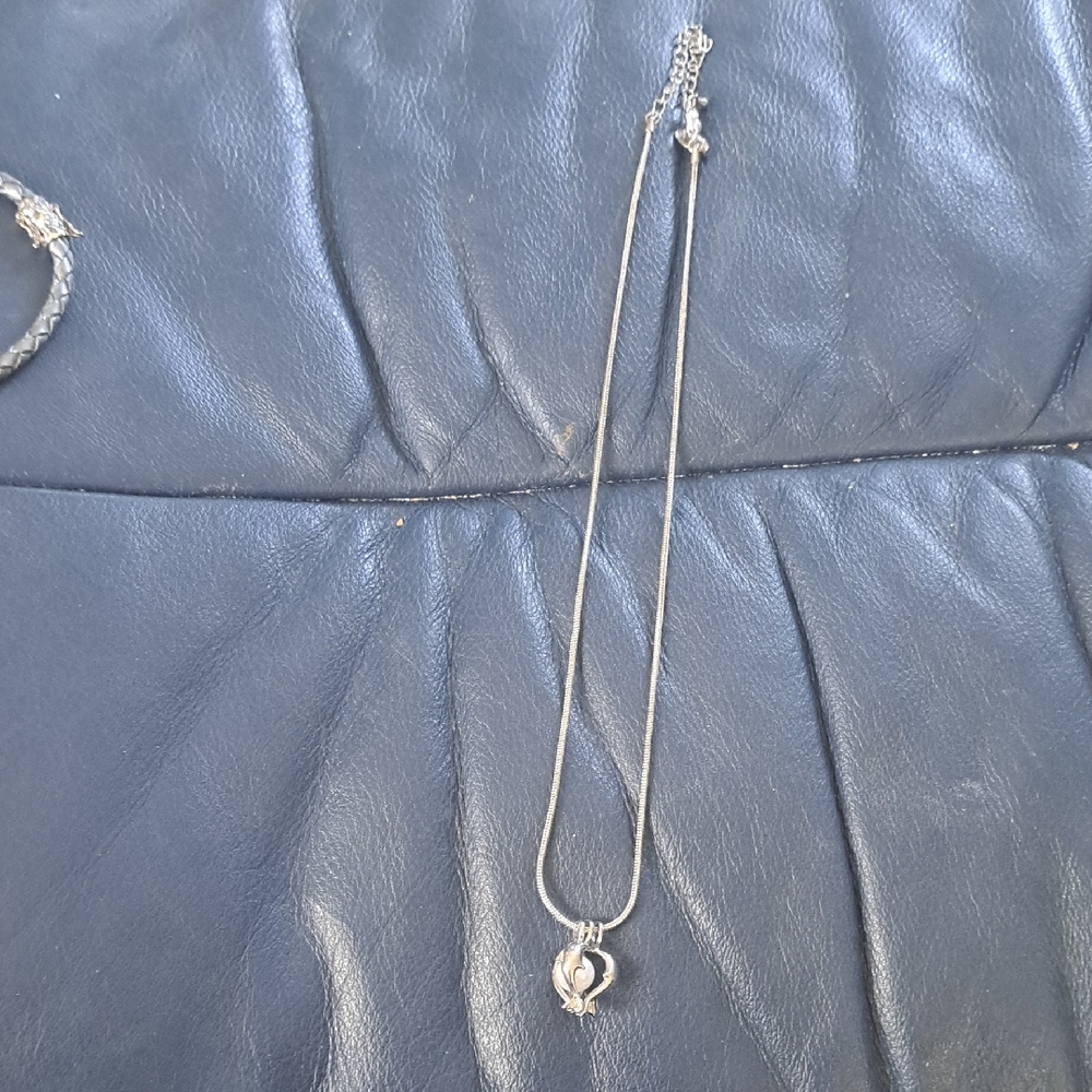 Elegant Silver Double Dolphin With Pearl Lea Sophia Chain Necklace